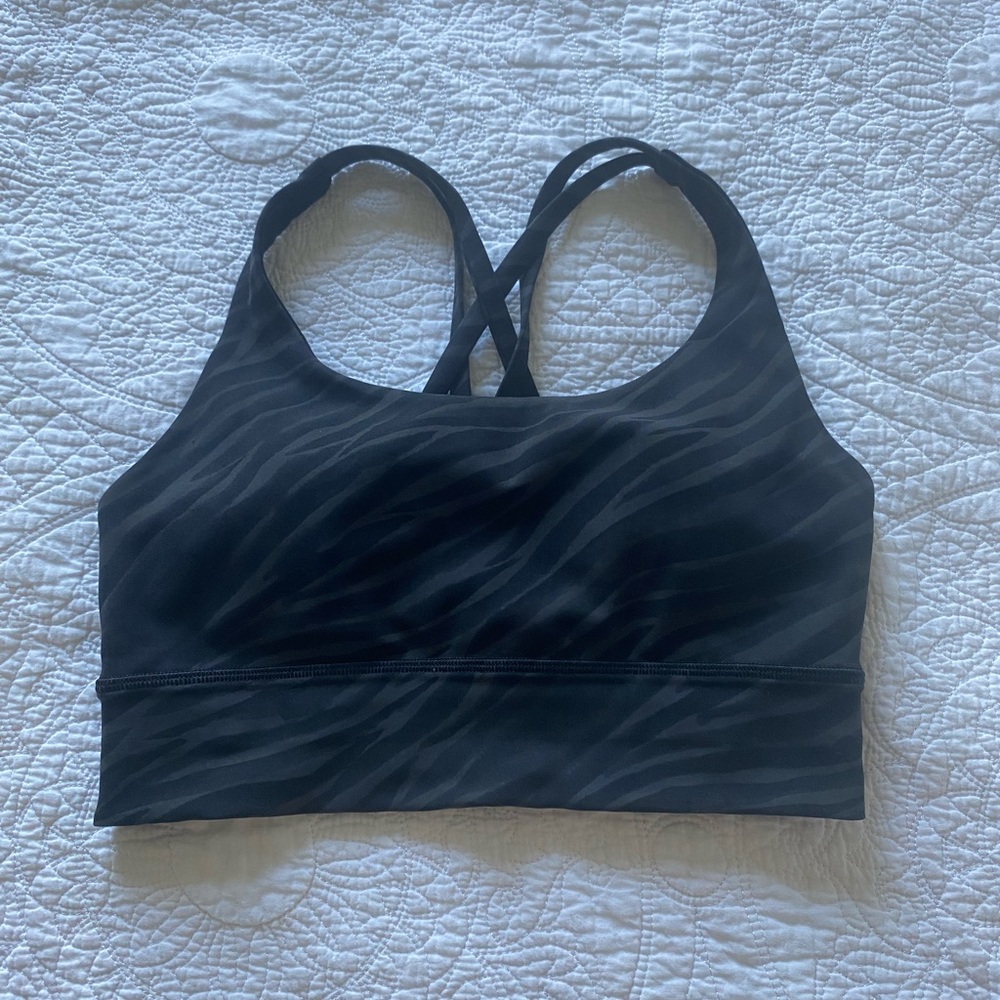 Lululemon Energy Longline Bra in Le Tigre Camo Deep Coal Multi, Size 6.